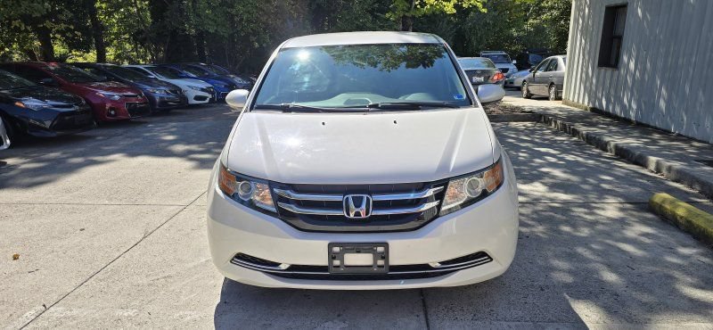Used 2016 Honda Odyssey SE image 8