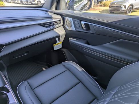 New 2026 Buick Enclave Avenir w/ Super Cruise Package image 23