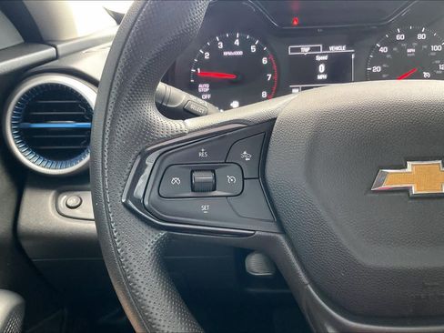 Used 2024 Chevrolet Trax LS w/ LS Convenience Package FWD image 21