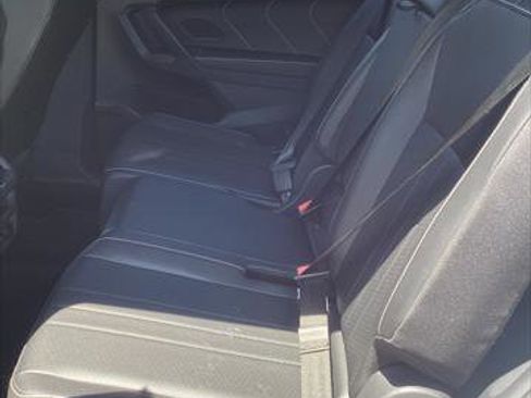 Used 2022 Volkswagen Tiguan SE R-Line FWD image 22