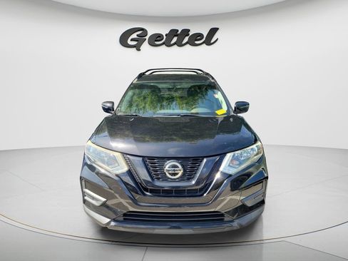 Used 2018 Nissan Rogue SV FWD image 2