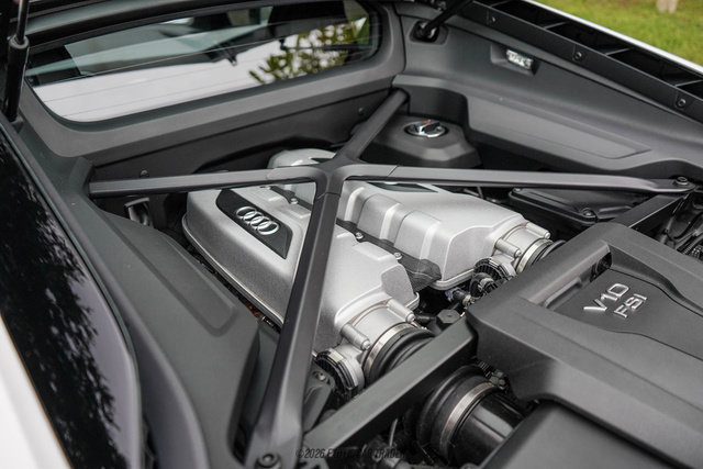 Used 2022 Audi R8 V10 performance RWD image 17