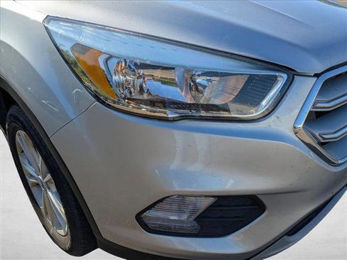 Used 2019 Ford Escape SE AWD/4WD image 9