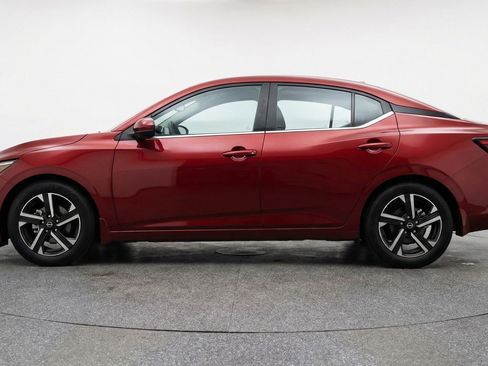 Used 2025 Nissan Sentra SV image 5