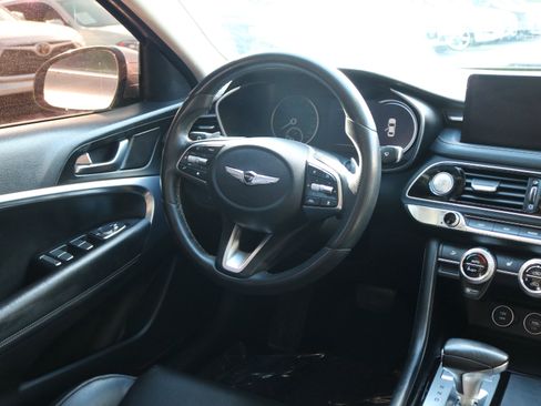 Used 2022 Genesis G70 2.0T image 22