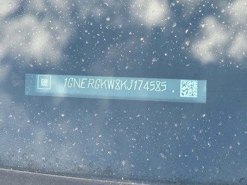 Used 2019 Chevrolet Traverse LT image 11