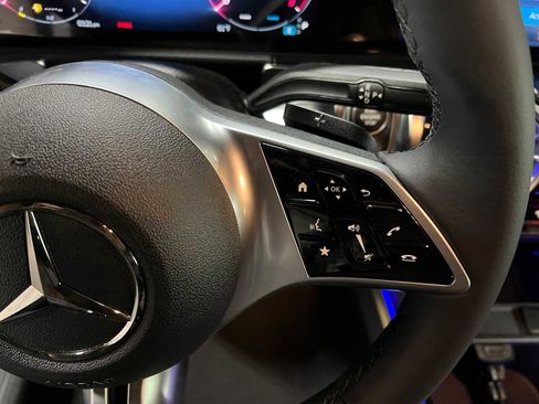 New 2025 Mercedes-Benz GLB 250 4MATIC image 23