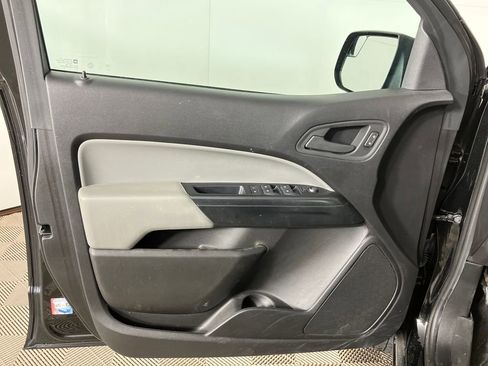 Used 2019 Chevrolet Colorado W/T w/ Custom Special Edition image 17