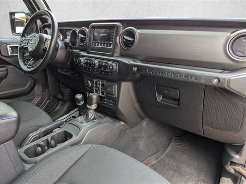Used 2023 Jeep Wrangler Unlimited w/ Cold Weather Group AWD/4WD image 21