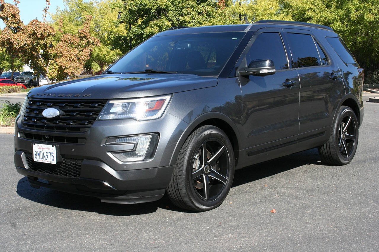 Used 2016 Ford Explorer Sport w/ Equipment Group 401A AWD/4WD image 8