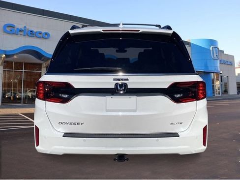 New 2026 Honda Odyssey Elite image 3