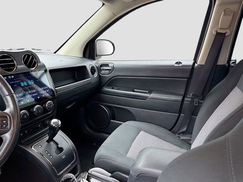 Used 2012 Jeep Compass Latitude image 21