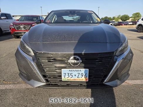 Used 2024 Nissan Altima 2.5 SV FWD image 6