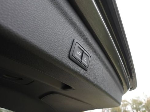 New 2025 Audi Q3 2.0T Premium image 29