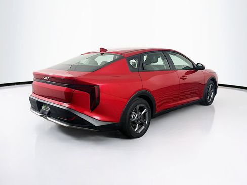 Used 2025 Kia K4 LXS image 9