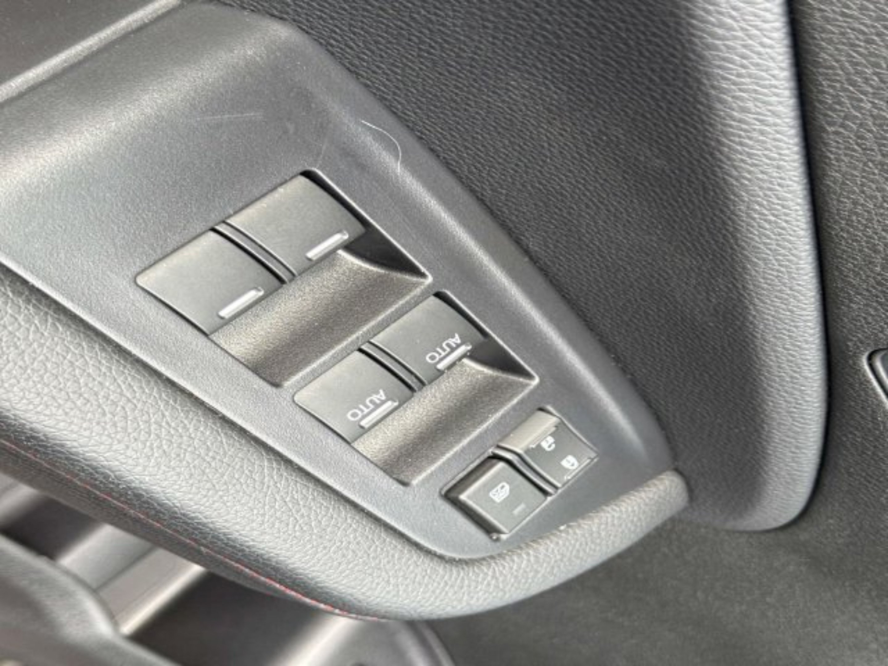 Used 2026 Honda Ridgeline Black Edition image 16