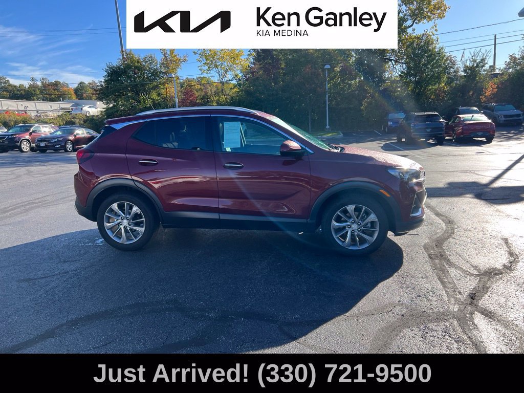 Used 2023 Buick Encore GX Essence w/ Experience Buick Package FWD image 4