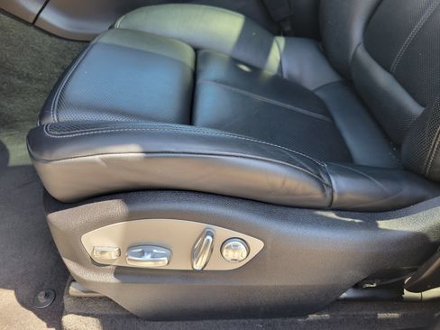 Certified 2023 Porsche Macan S AWD/4WD image 26