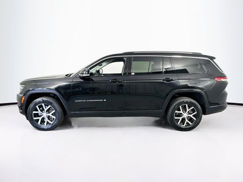 Used 2023 Jeep Grand Cherokee L Limited RWD image 8