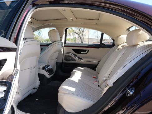 Used 2022 Mercedes-Benz S 580 4MATIC Sedan image 18