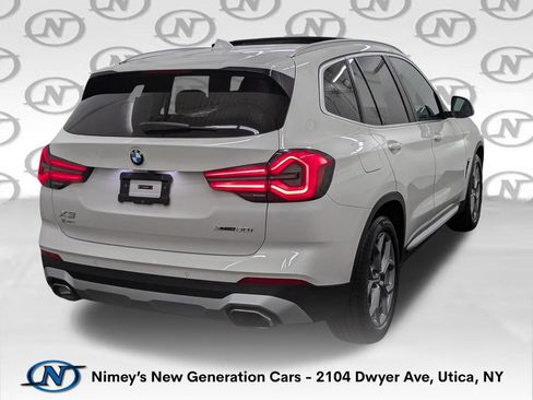 Used 2024 BMW X3 xDrive30i AWD/4WD image 2