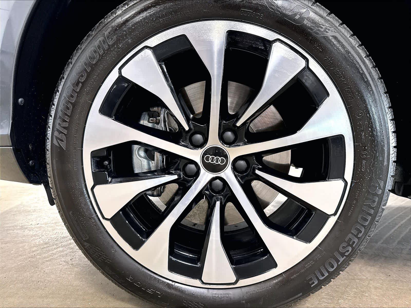 Certified 2026 Audi Q3 quattro 2.0T w/ Driver Assistance Package AWD/4WD image 12