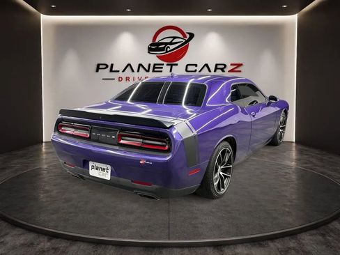 Used 2016 Dodge Challenger R/T Scat Pack w/ Leather Interior Group RWD image 5