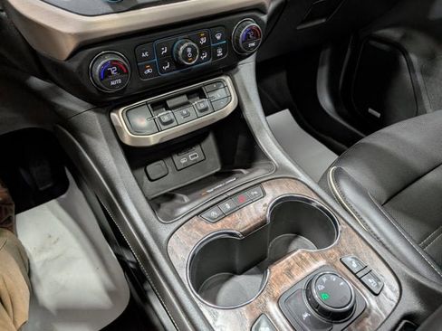 Used 2020 GMC Acadia Denali w/ Trailering Package image 23