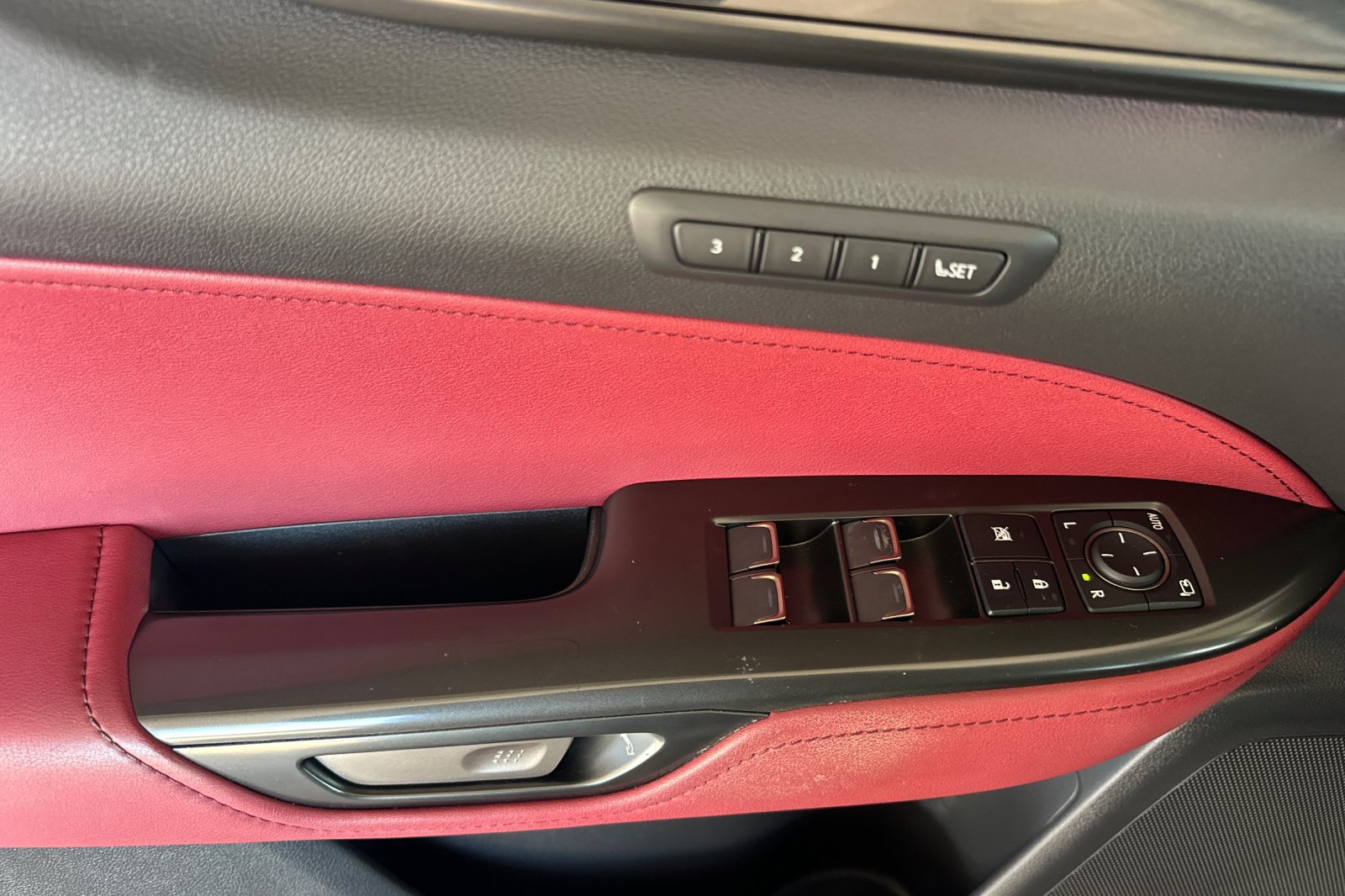 Certified 2025 Lexus NX 350h AWD w/ Cold Area Package image 8