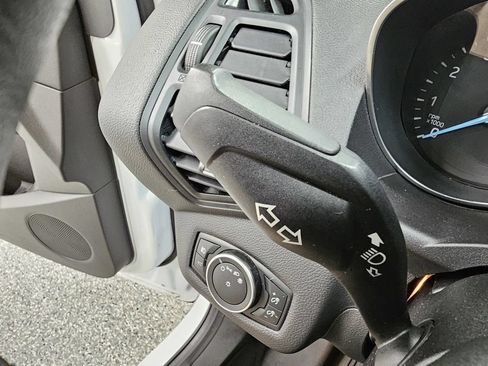 Used 2019 Ford Escape SEL AWD/4WD image 32