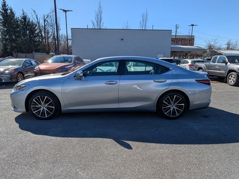 Certified 2023 Lexus ES 350 w/ Premium Package image 6