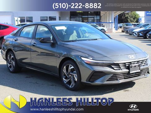 New 2025 Hyundai Elantra SEL image 5