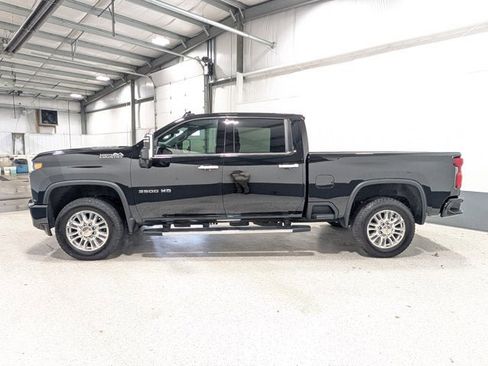 Used 2023 Chevrolet Silverado 3500 High Country w/ Z71 Off-Road Package image 6