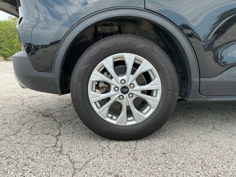 Used 2024 Ford Escape Active w/ Cold Weather Package FWD image 11