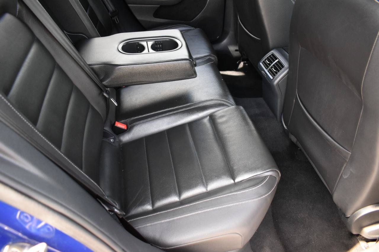 Used 2015 Volkswagen Golf R 4-Door AWD/4WD image 30