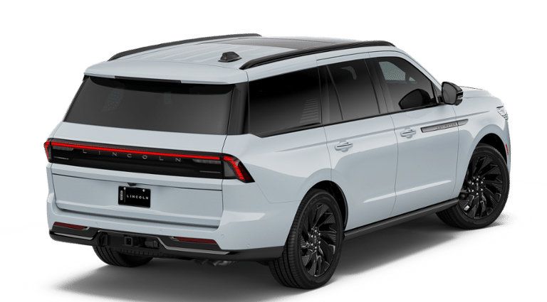 New 2026 Lincoln Navigator Reserve w/ Jet Appearance Package AWD/4WD image 25