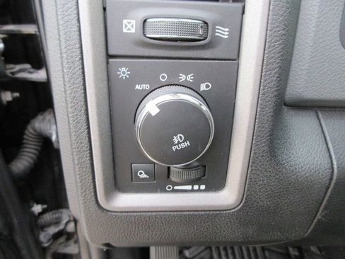 Used 2016 RAM 1500 Express w/ Black Ram 1500 Express Group image 27