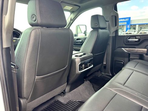 Used 2022 Chevrolet Silverado 2500 LTZ w/ LTZ Plus Package image 19