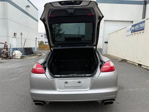 Used 2011 Porsche Panamera image 46