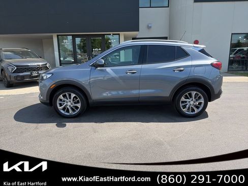 Used 2022 Buick Encore GX Essence w/ Experience Buick Package AWD/4WD image 2