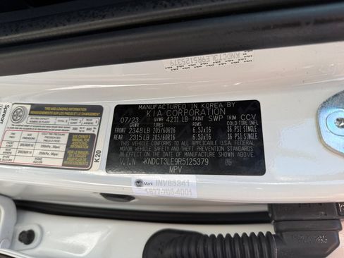 Used 2024 Kia Niro SX image 25