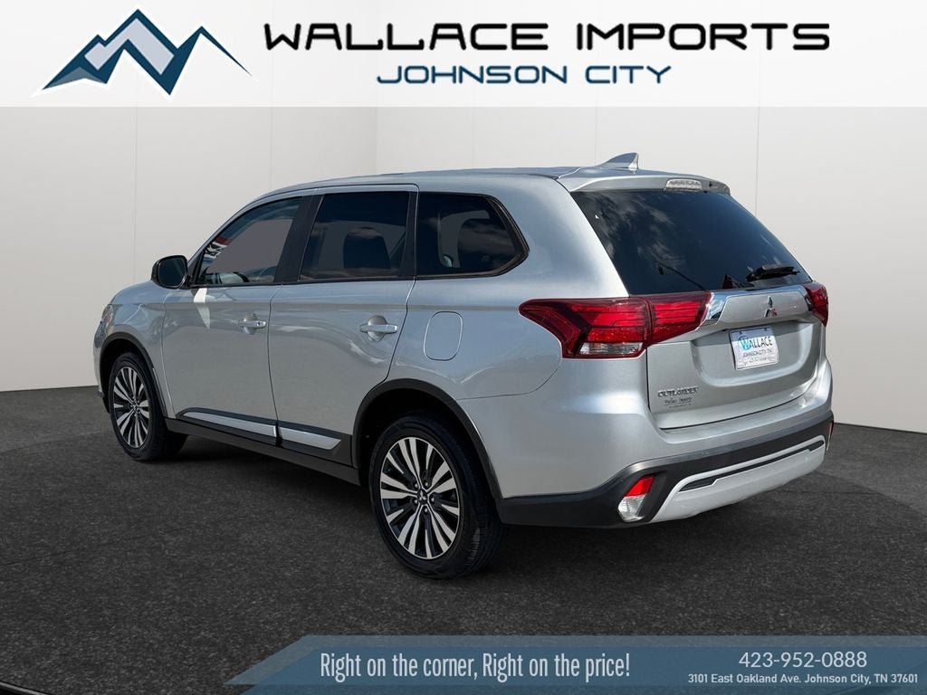 Used 2020 Mitsubishi Outlander ES AWD/4WD image 3