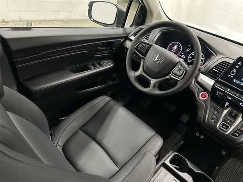 Used 2026 Honda Odyssey EX-L image 12