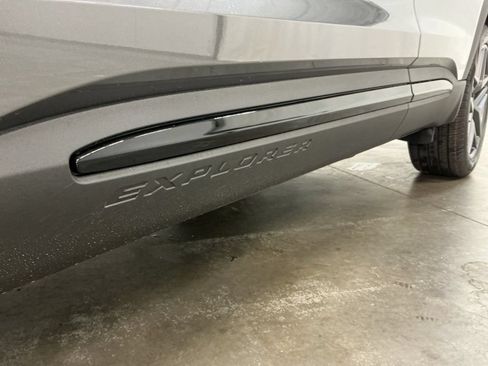 New 2027 Ford Explorer ST-Line w/ Premium Package AWD/4WD image 5