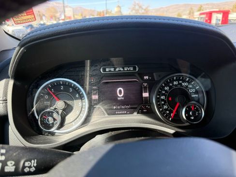 Used 2022 RAM 1500 Laramie image 5