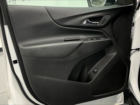 Used 2024 Chevrolet Equinox LT image 21