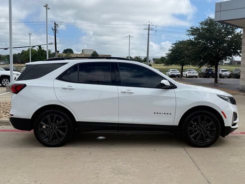 Used 2022 Chevrolet Equinox RS w/ LPO, Floor Liner Package AWD/4WD image 7