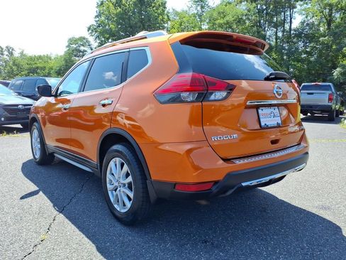 Used 2017 Nissan Rogue SV w/ SV Premium Package AWD/4WD image 21