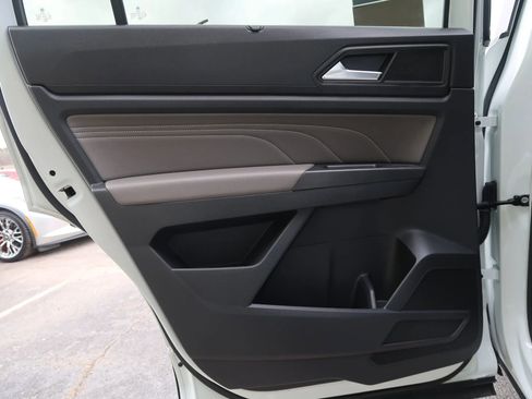 Used 2022 Volkswagen Atlas SE image 50