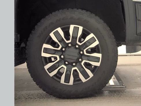 Used 2024 GMC Sierra 2500 Denali Ultimate image 20